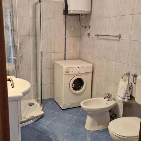 Charming Cozy Holliday House 2+2 度假居 Valtura