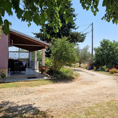 Charming Cozy Holliday House 2+2 Valtura
